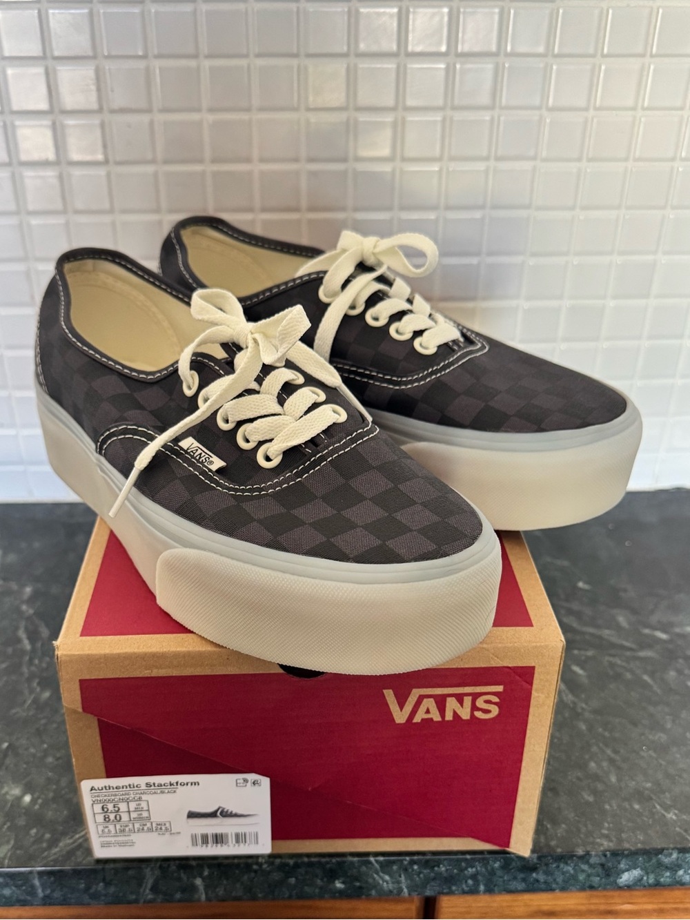 Vans stackform platform checkerboard charcoal/black M 6.5 W 8.0